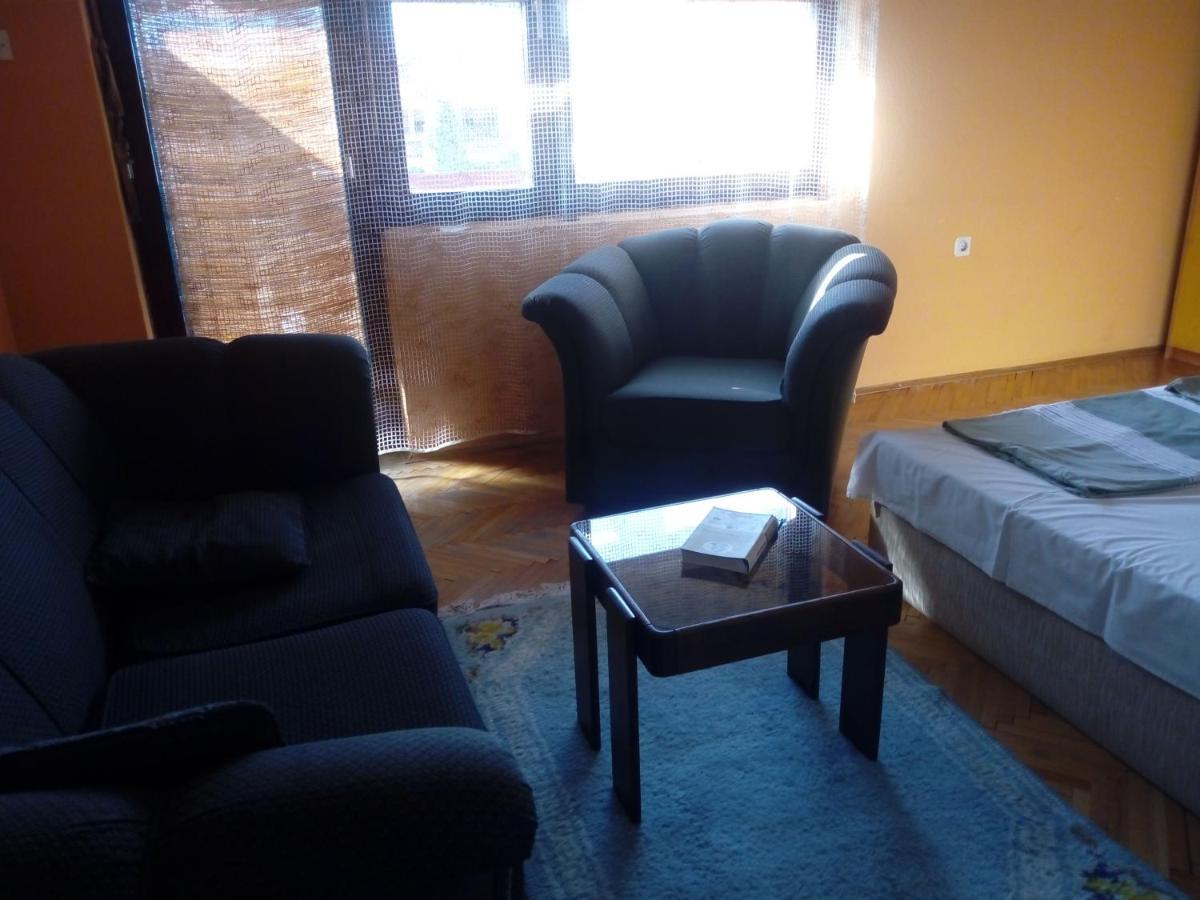 Julija Guest House أوهغيد المظهر الخارجي الصورة