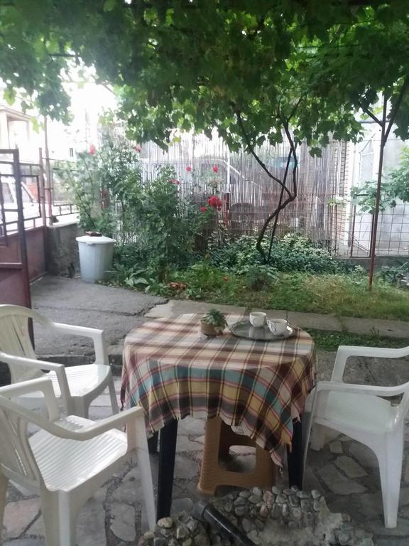 Julija Guest House أوهغيد المظهر الخارجي الصورة